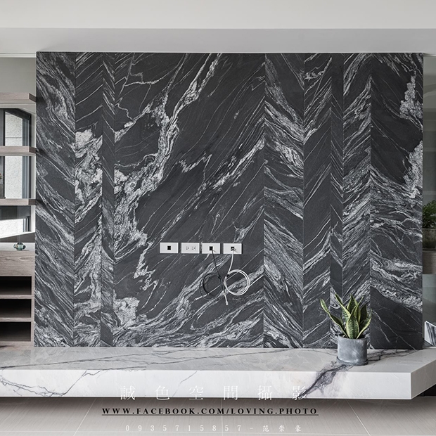 頂級皮革黑_亨御